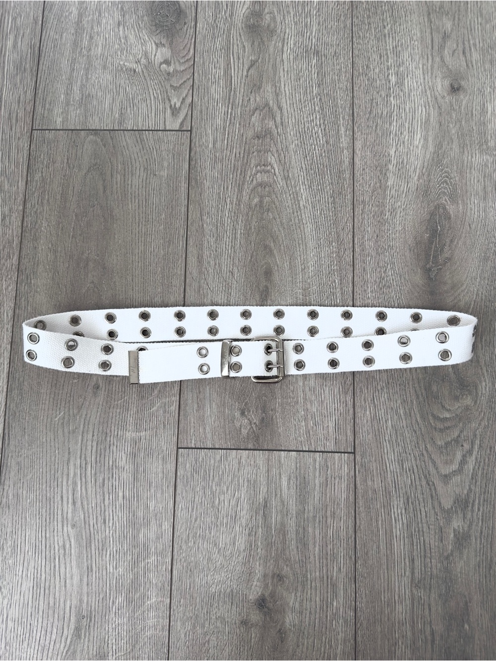 white grommet belt